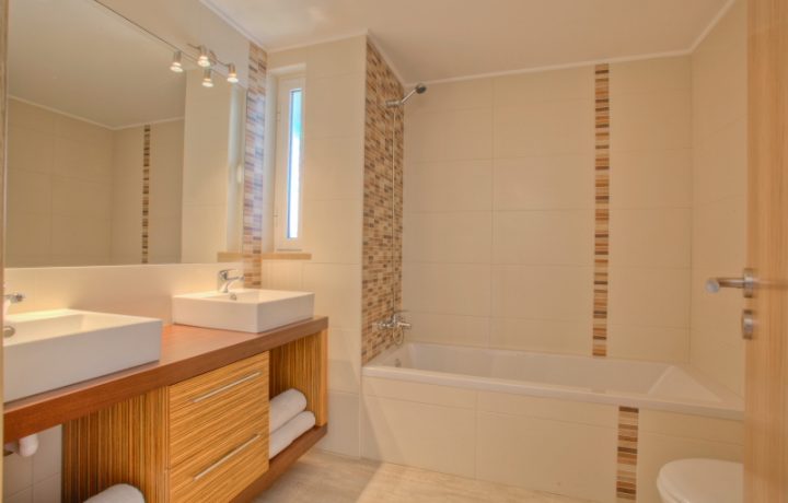 Modern Bathroom fully equipped