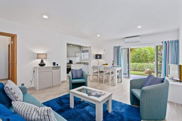 Holiday apartment to rent in Vale do Lobo in colours of blue