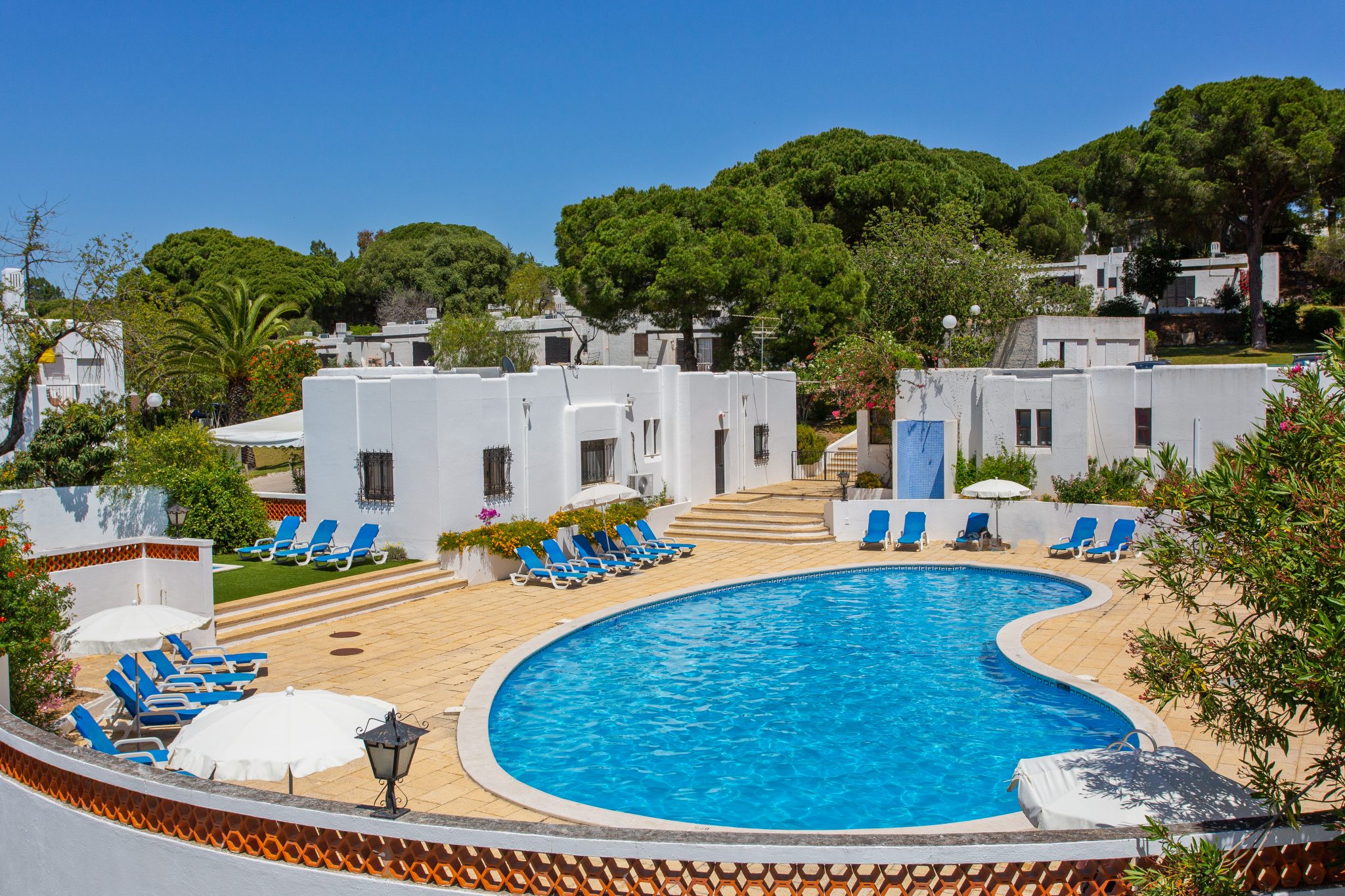 Prado do Golf accommodation with pool in vilamoura Algarve